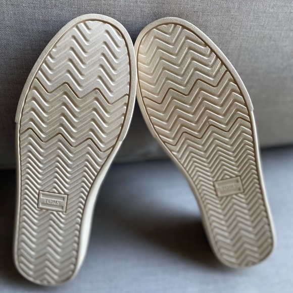 Toms Alpargata Leopard Shoe (9) NWOT - Picture 7 of 8